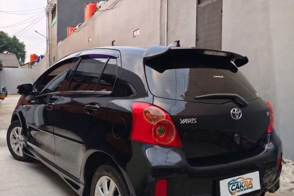 Toyota Yaris S Limited AT 2013